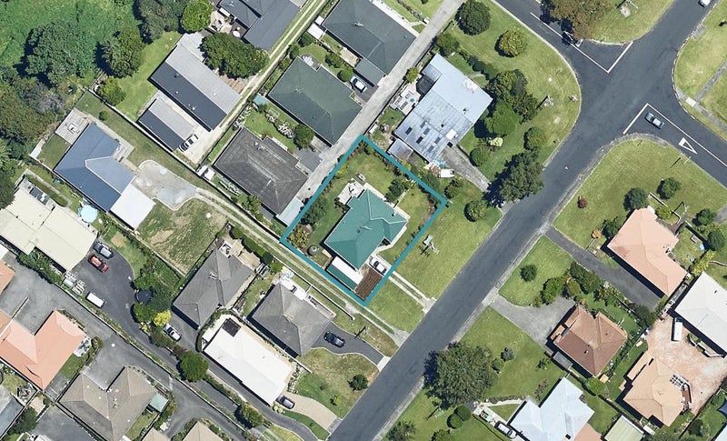 167 Edgecumbe Road, Tauranga South, Tauranga - Carousel 1