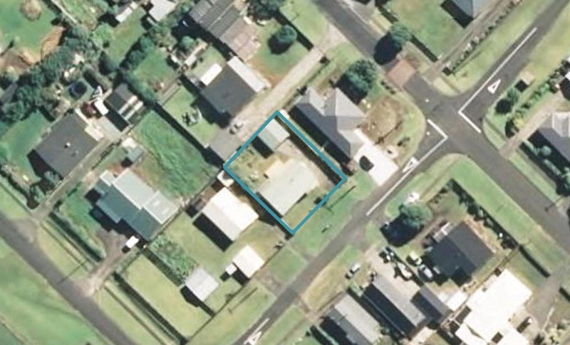 4 Aperaniko Street, Hawera - Carousel 1