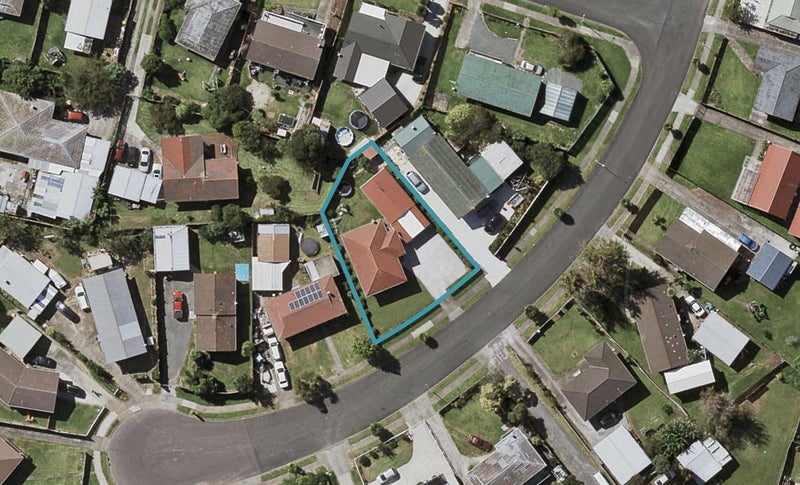 55 Zelda Avenue, Clover Park, Auckland - Carousel 1