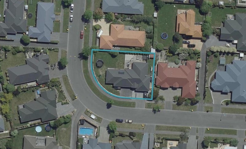 48 Coolspring Way, Redwood, Christchurch - Carousel 1