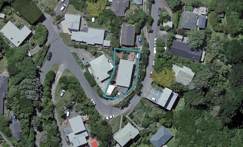 14 Kitchener Terrace, Johnsonville, Wellington - Carousel 1