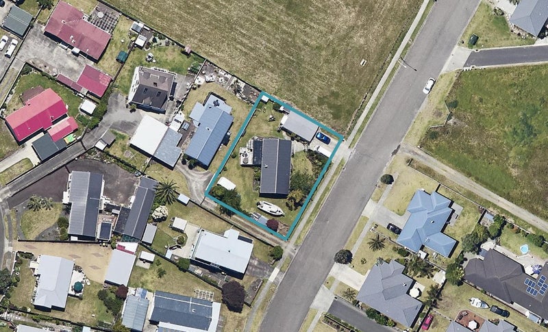 21 Ohuirehe Road, Coastlands, Whakatane - Carousel 1