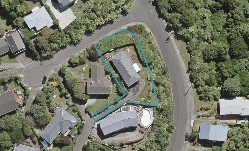 5 Bedford Grove, Kelson, Lower Hutt - Carousel 1