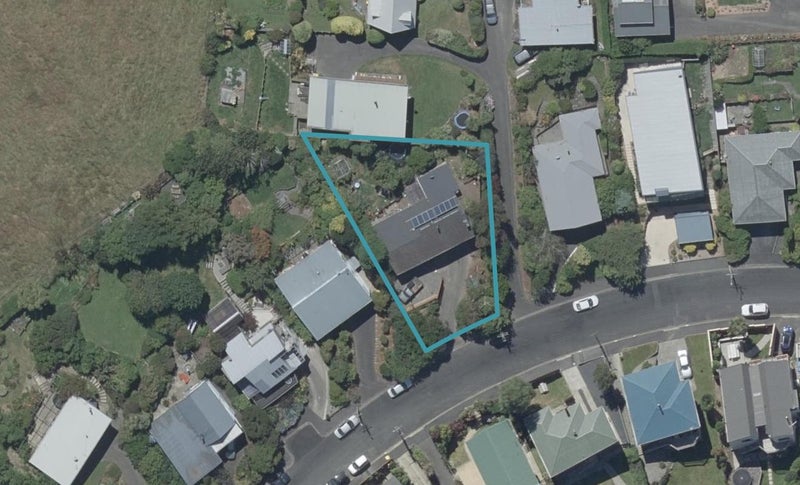 20 Larkins Street, Helensburgh, Dunedin - Carousel 1