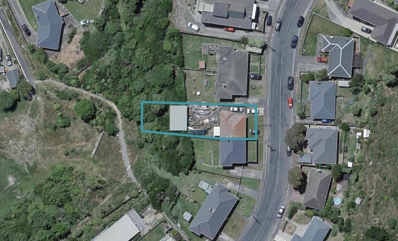 10 Ahuriri Street, Strathmore Park, Wellington - Carousel 1