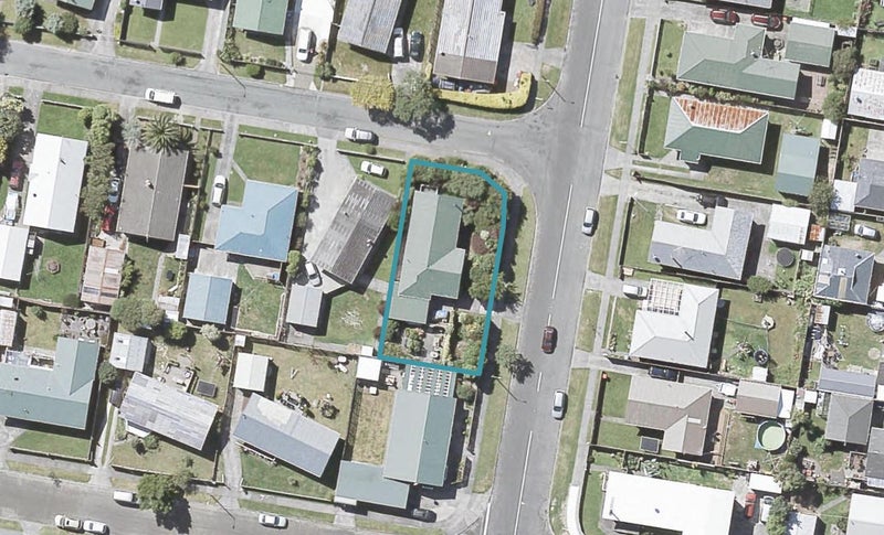 1 Wimbledon Grove, Wainuiomata, Lower Hutt - Carousel 1
