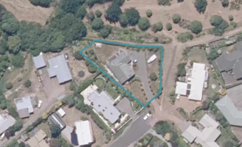 11 Dorothy Drive, Acacia Bay, Taupo - Carousel 1