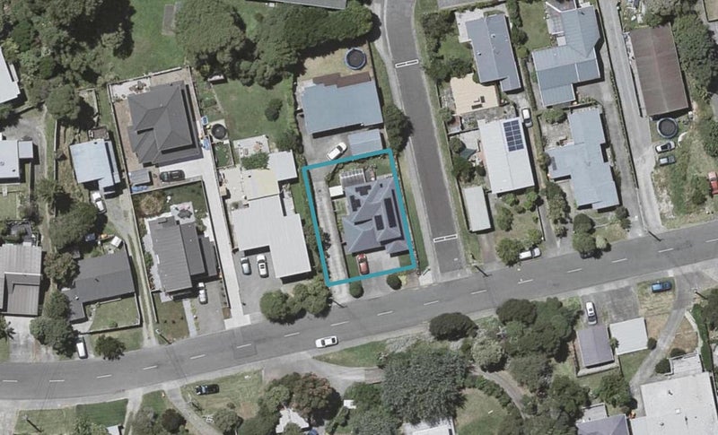 41 Tiromoana Road, Raumati South, Paraparaumu - Carousel 1