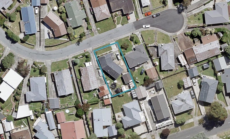 16 Haylock Grove, Totara Park, Upper Hutt - Carousel 1