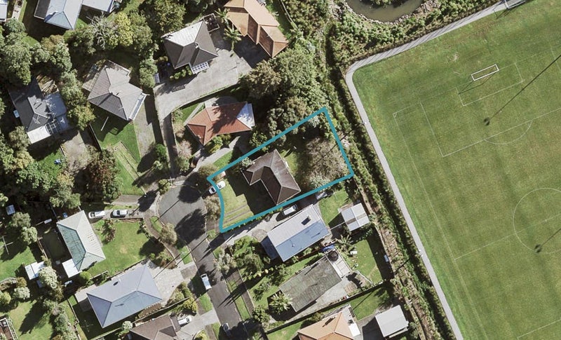 29 Whittle Place, New Windsor, Auckland - Carousel 1