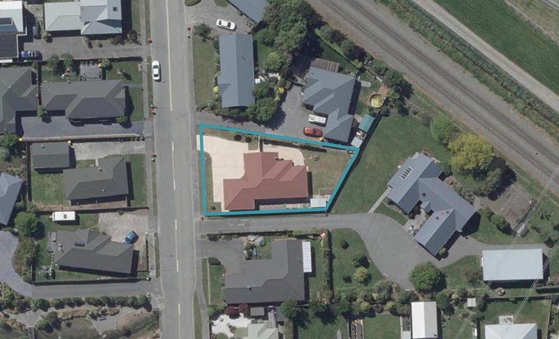 79 Scruttons Road, Heathcote Valley, Christchurch - Carousel 1