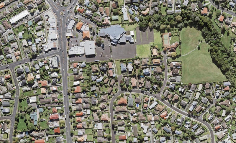 12 Fairbanks Place, Glendene, Auckland - Carousel 1