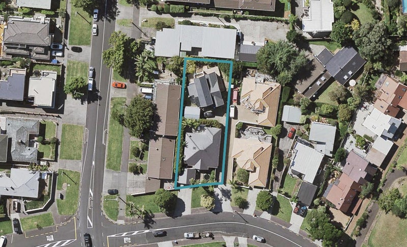 18B Nihill Crescent, Mission Bay, Auckland - Carousel 1