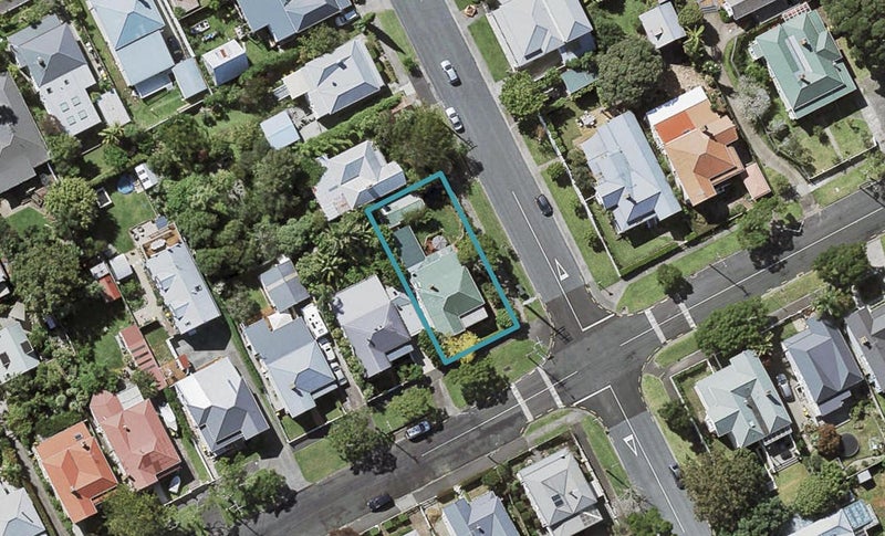40 Mozeley Avenue, Devonport, Auckland - Carousel 1