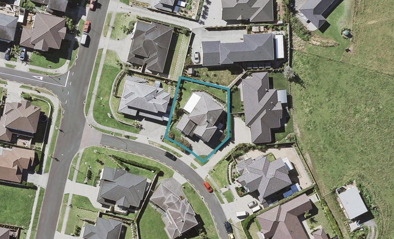 4 Bendemeer Place, Flat Bush, Auckland - Carousel 1