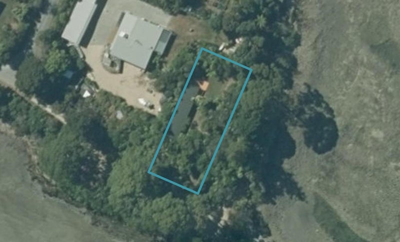 55 Milnthorpe Quay, Milnthorpe, Golden Bay / Mohua - Carousel 1