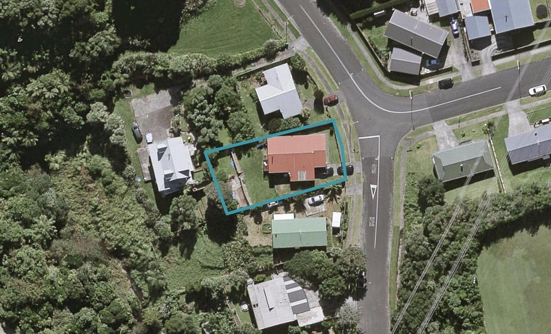 30 Rangitake Drive, Spotswood, New Plymouth - Carousel 1
