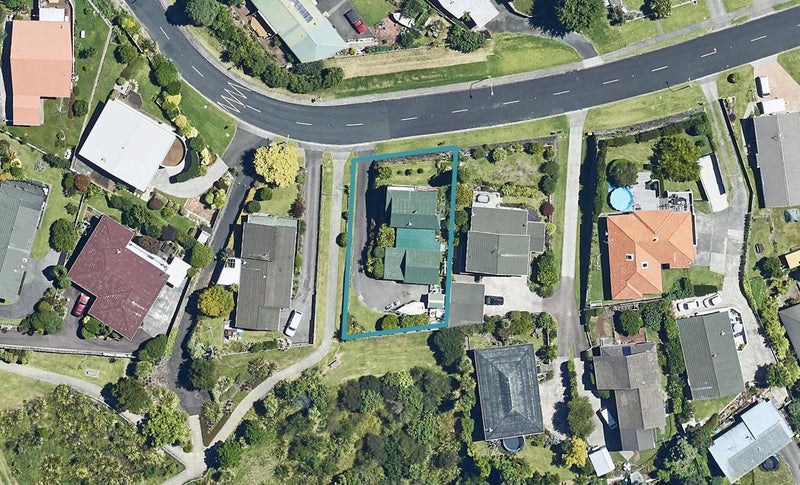 95 Hinewa Road, Otumoetai, Tauranga - Carousel 1