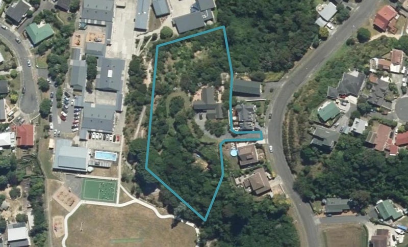 90 Eskdale Road, Papakowhai, Porirua - Carousel 1