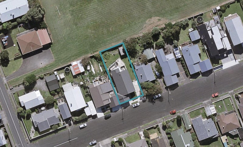 7 Princes Street, Fitzroy, New Plymouth - Carousel 1