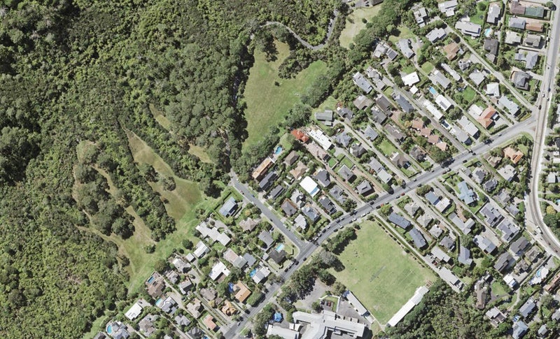 2/3 Rae Road, Campbells Bay, Auckland - Carousel 1