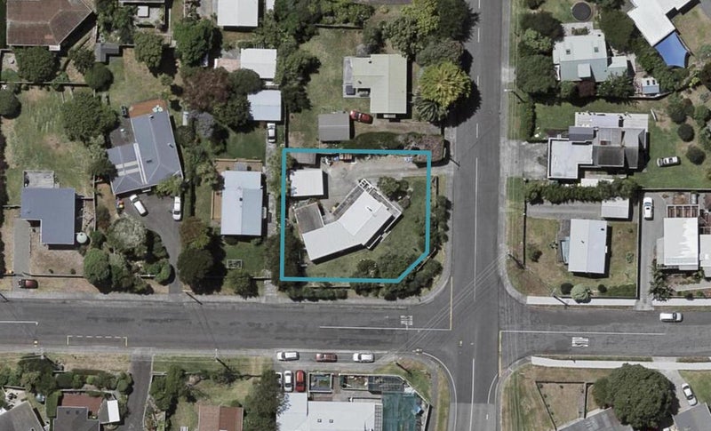 5 Weggery Drive, Waikanae Beach, Waikanae - Carousel 1