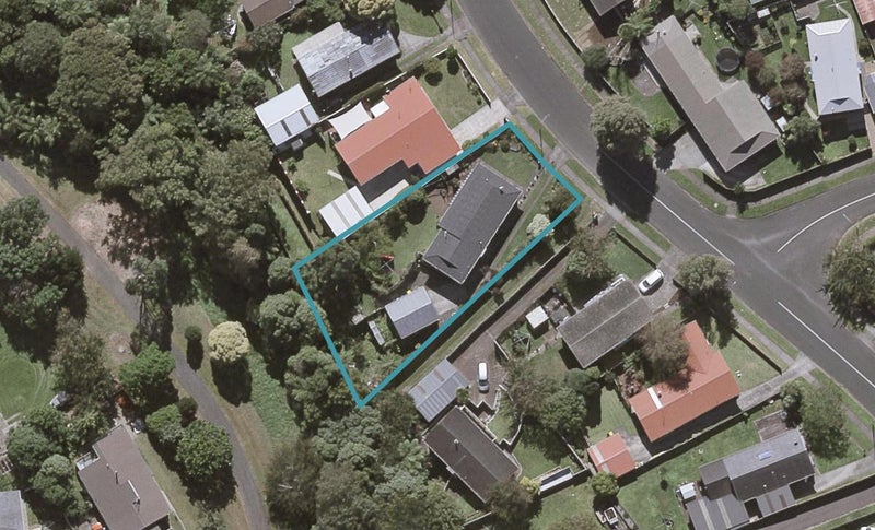 11 Gardenia Avenue, Bell Block, New Plymouth - Carousel 1