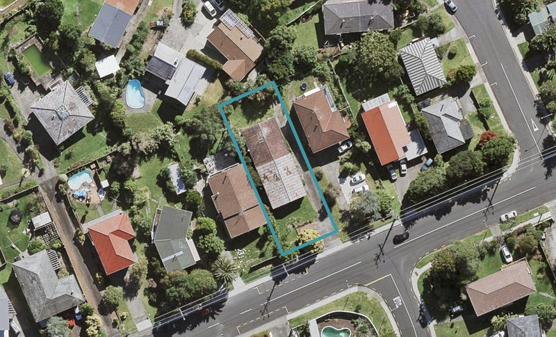 1/162 CORONATION ROAD, Hillcrest, North Shore City - Carousel 1