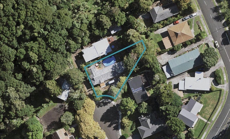 7 Earls Court, Hillpark, Auckland - Carousel 1