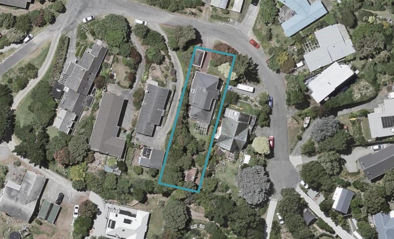 8 Whareroa Road, Raumati South, Paraparaumu - Carousel 1