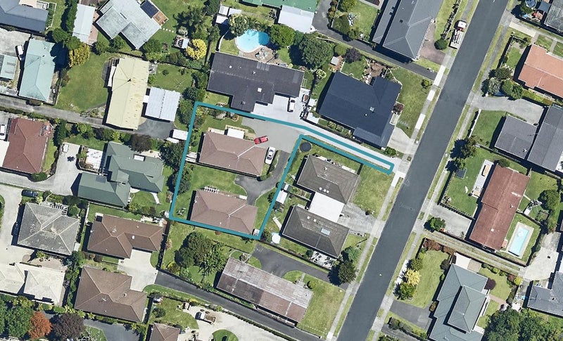 35 Ridge Street, Otumoetai, Tauranga - Carousel 1