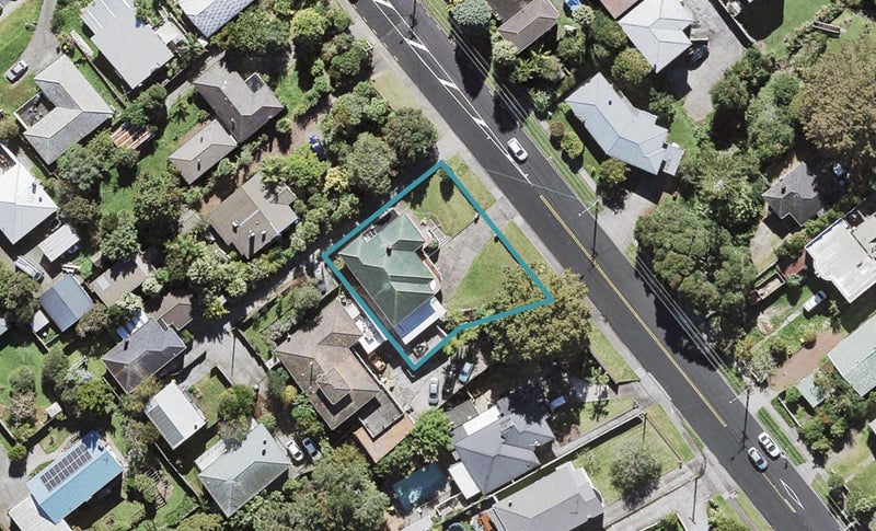 22 Croydon Road, New Lynn, Auckland - Carousel 1