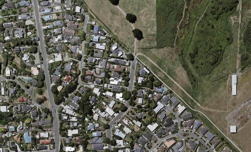 135 Alexander Road, Raumati Beach, Paraparaumu - Carousel 1