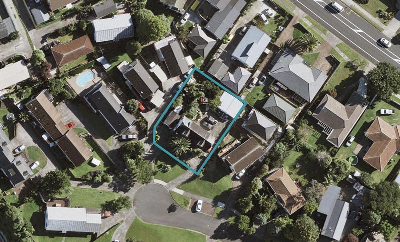 13 Leven Lane, Totara Heights, Auckland - Carousel 1