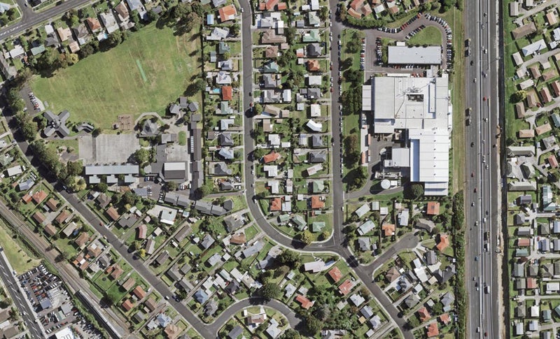 28C Greenmeadows Avenue, Manurewa East, Auckland - Carousel 1