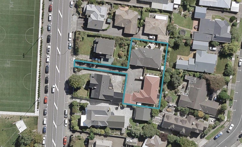 1/10 Bellevue RD, Woburn, Lower Hutt - Carousel 1