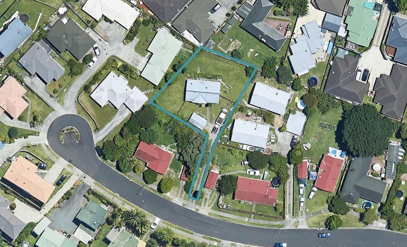 20 Redmond Street, Judea, Tauranga - Carousel 1