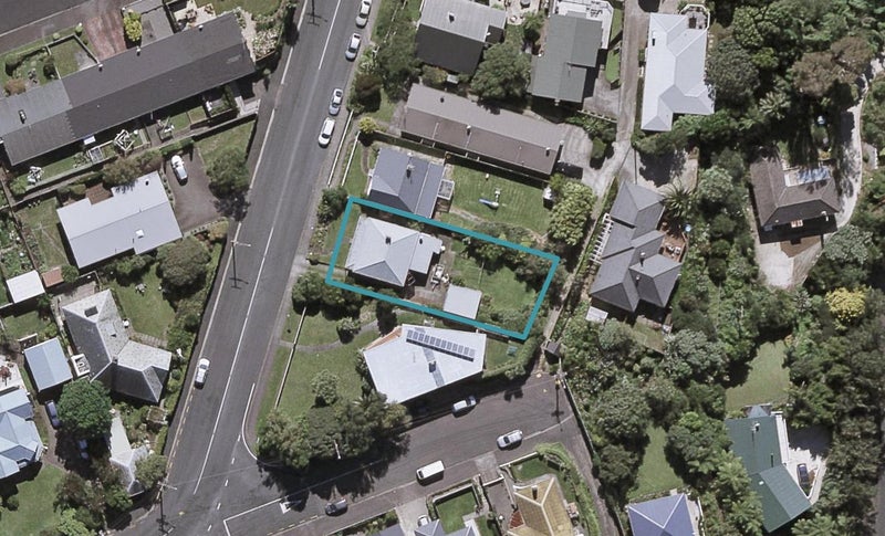 25 Standish Street, Westown, New Plymouth - Carousel 1