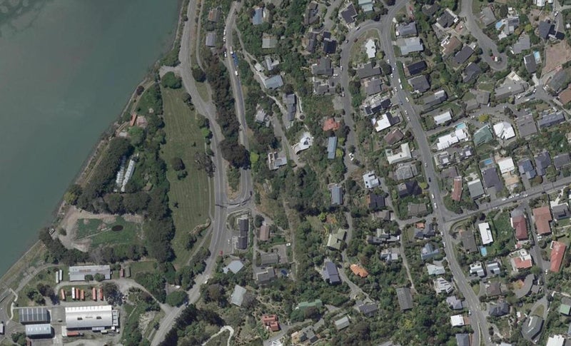 6 Cannon Hill Crescent, Mount Pleasant, Christchurch - Carousel 1