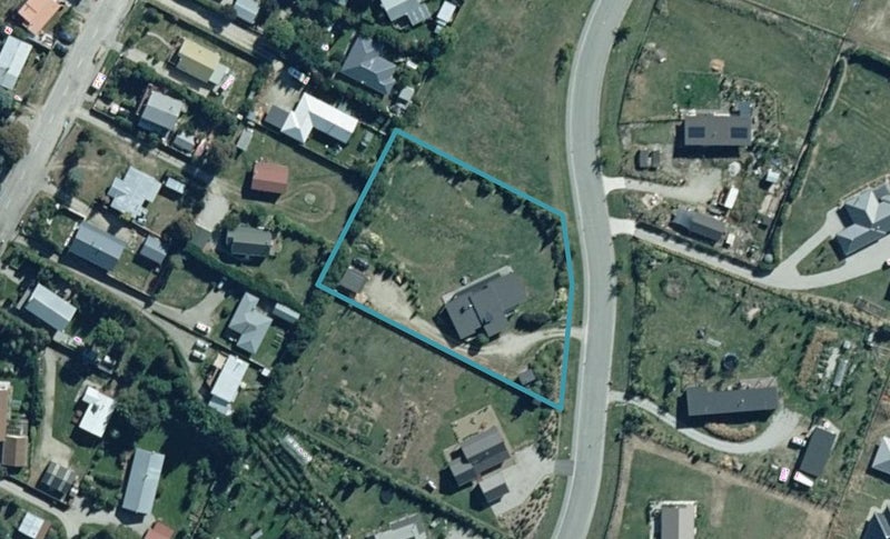 33 Pisa Road, Luggate, Wānaka - Carousel 1