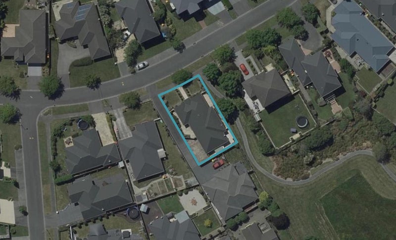 25 Kinsella Crescent, Aidanfield, Christchurch - Carousel 1