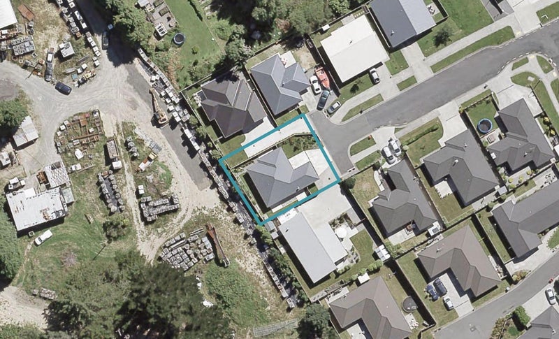 12 Quartz Place, Brown Owl, Upper Hutt - Carousel 1