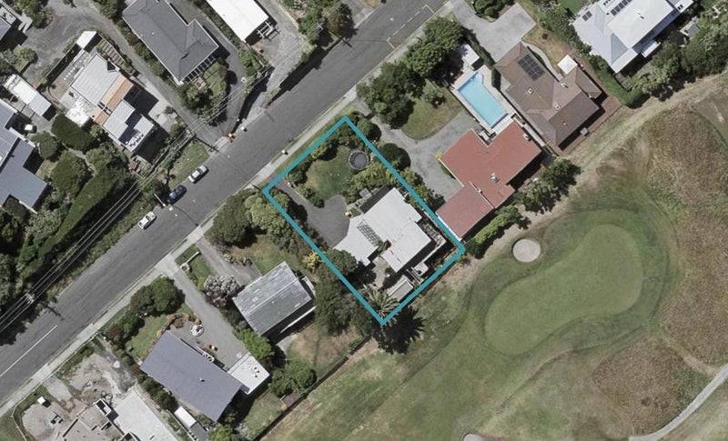 54 Golf Road, Paraparaumu Beach, Paraparaumu - Carousel 1