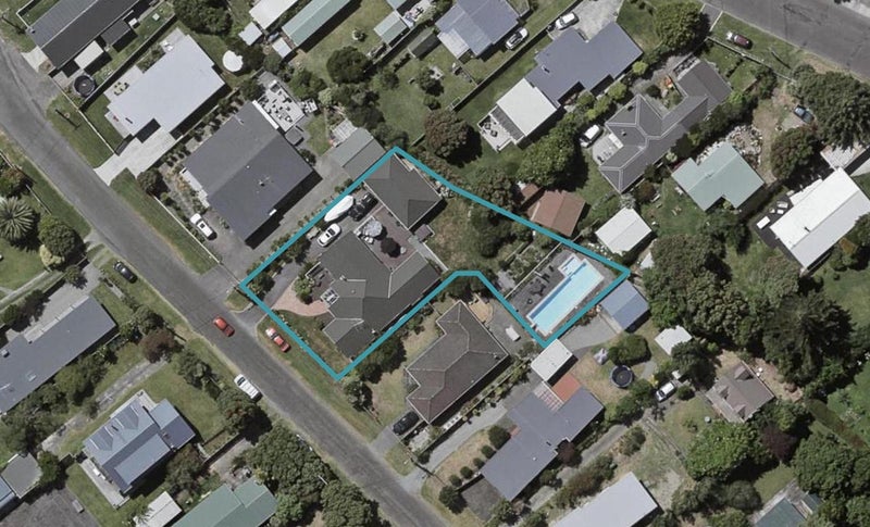 5 Hohiria Street, Waikanae Beach, Waikanae - Carousel 1