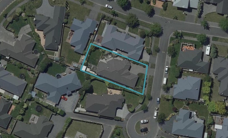 4 Antonia Place, Aidanfield, Christchurch - Carousel 1