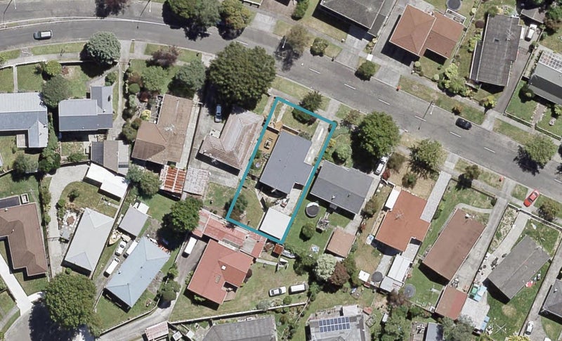 137 California Drive, Totara Park, Upper Hutt - Carousel 1