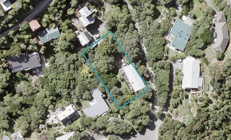 2 Ngaumatau Road, Point Howard, Lower Hutt - Carousel 1