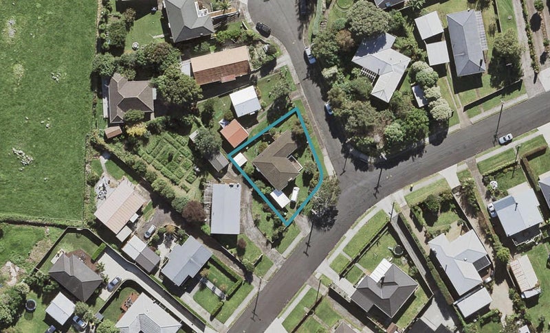 31 Wellesley Road, Mangere Bridge, Auckland - Carousel 1