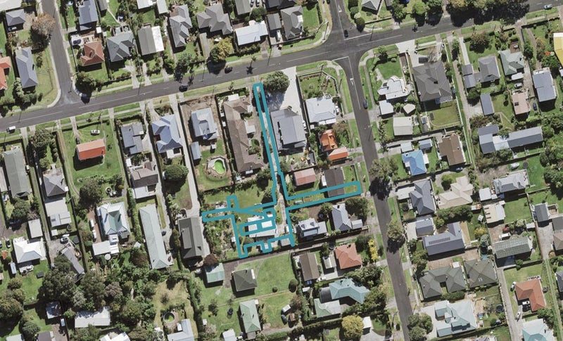 24 Whakahui Lane, Mangere Bridge, Auckland - Carousel 1