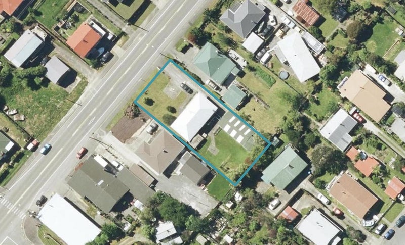 106 Waikawa Road, Picton - Carousel 1